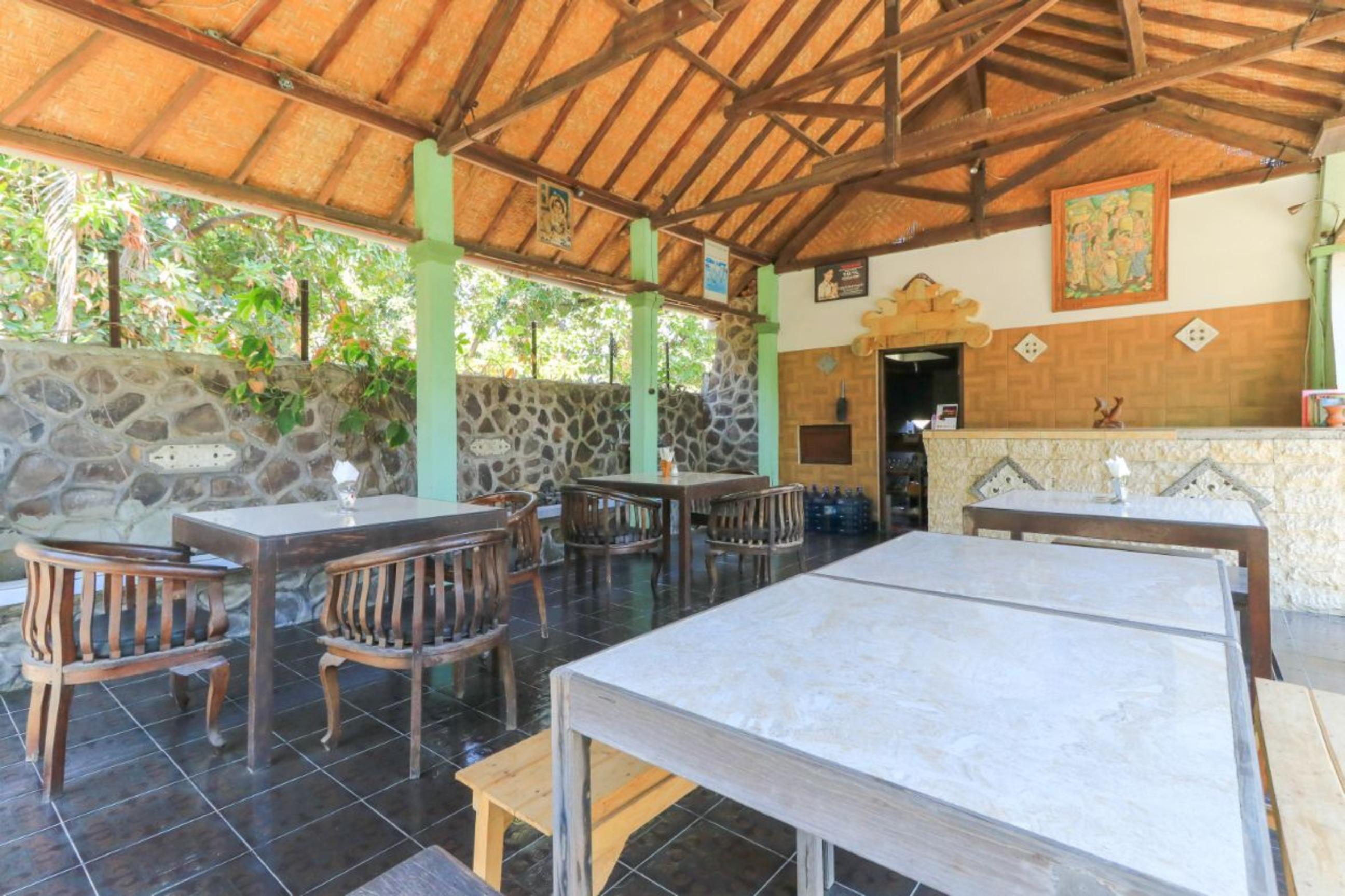 Hotel Tara Bar & Resto Air Sanih Kubutambahan  المظهر الخارجي الصورة