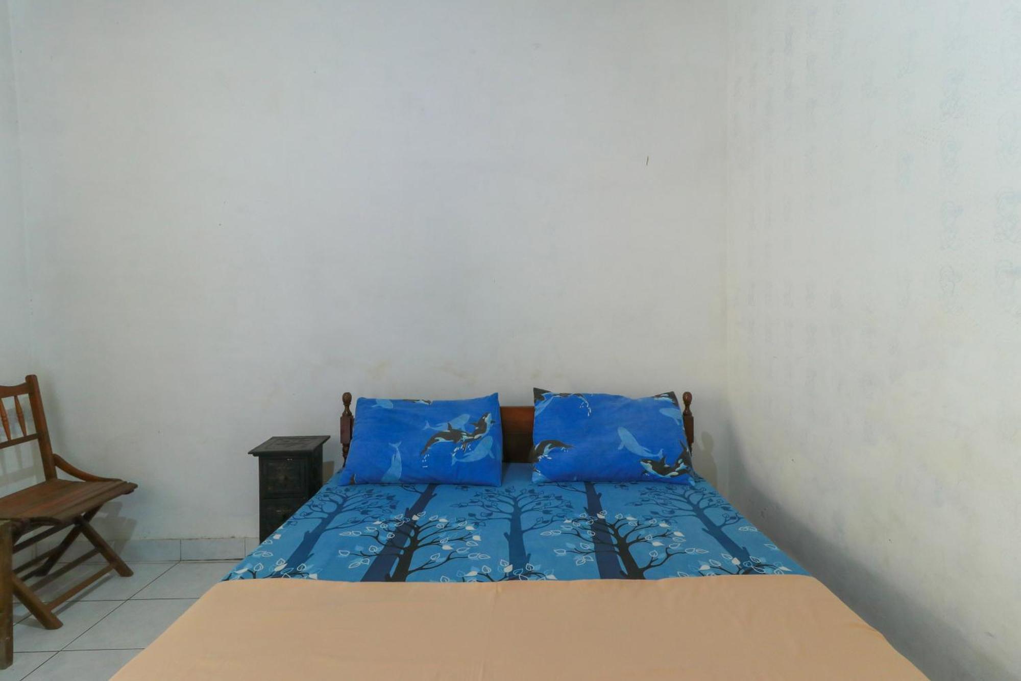 Hotel Tara Bar & Resto Air Sanih Kubutambahan  الغرفة الصورة